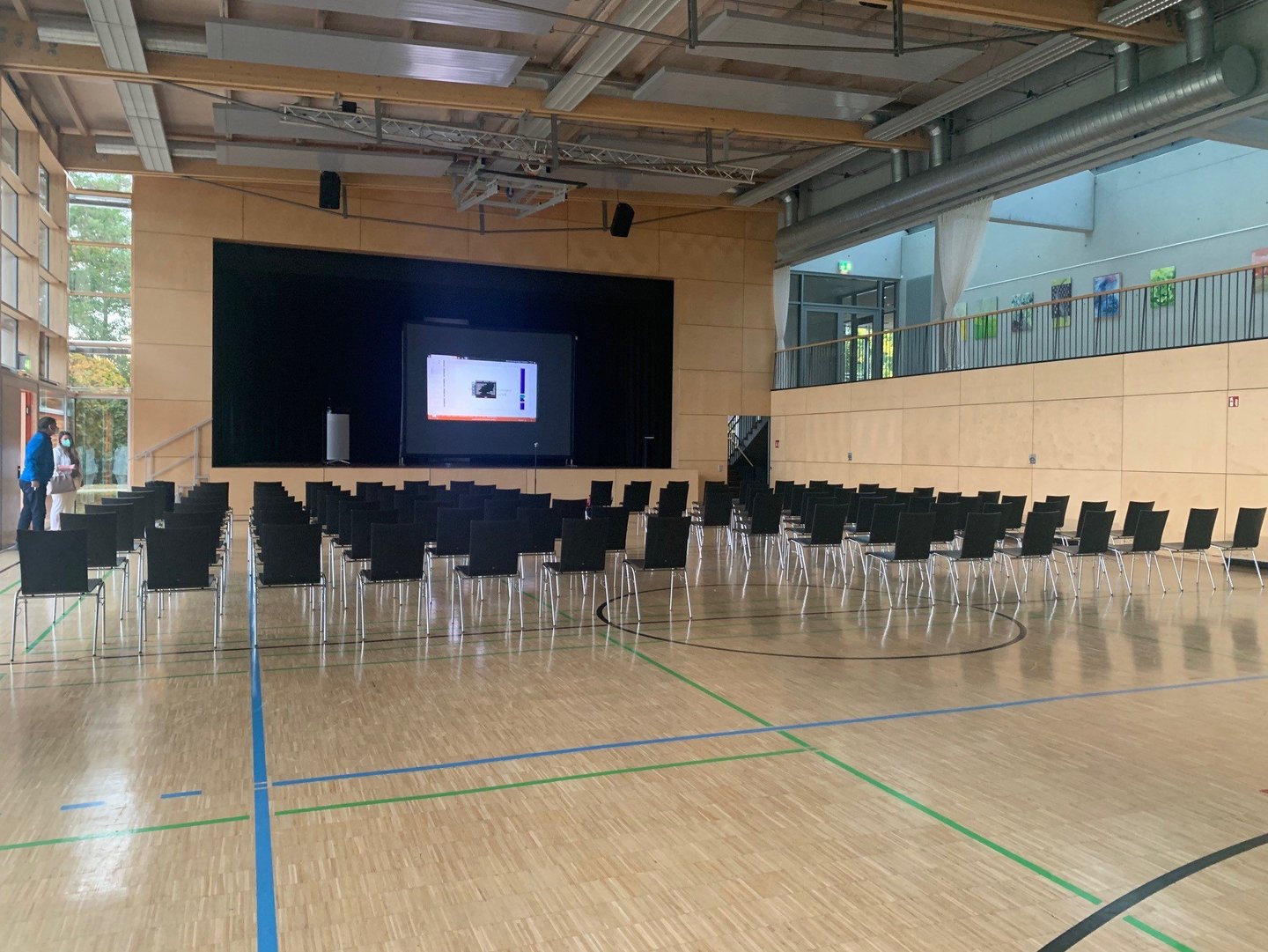Gießbachhalle innen Gießbachhalle innen