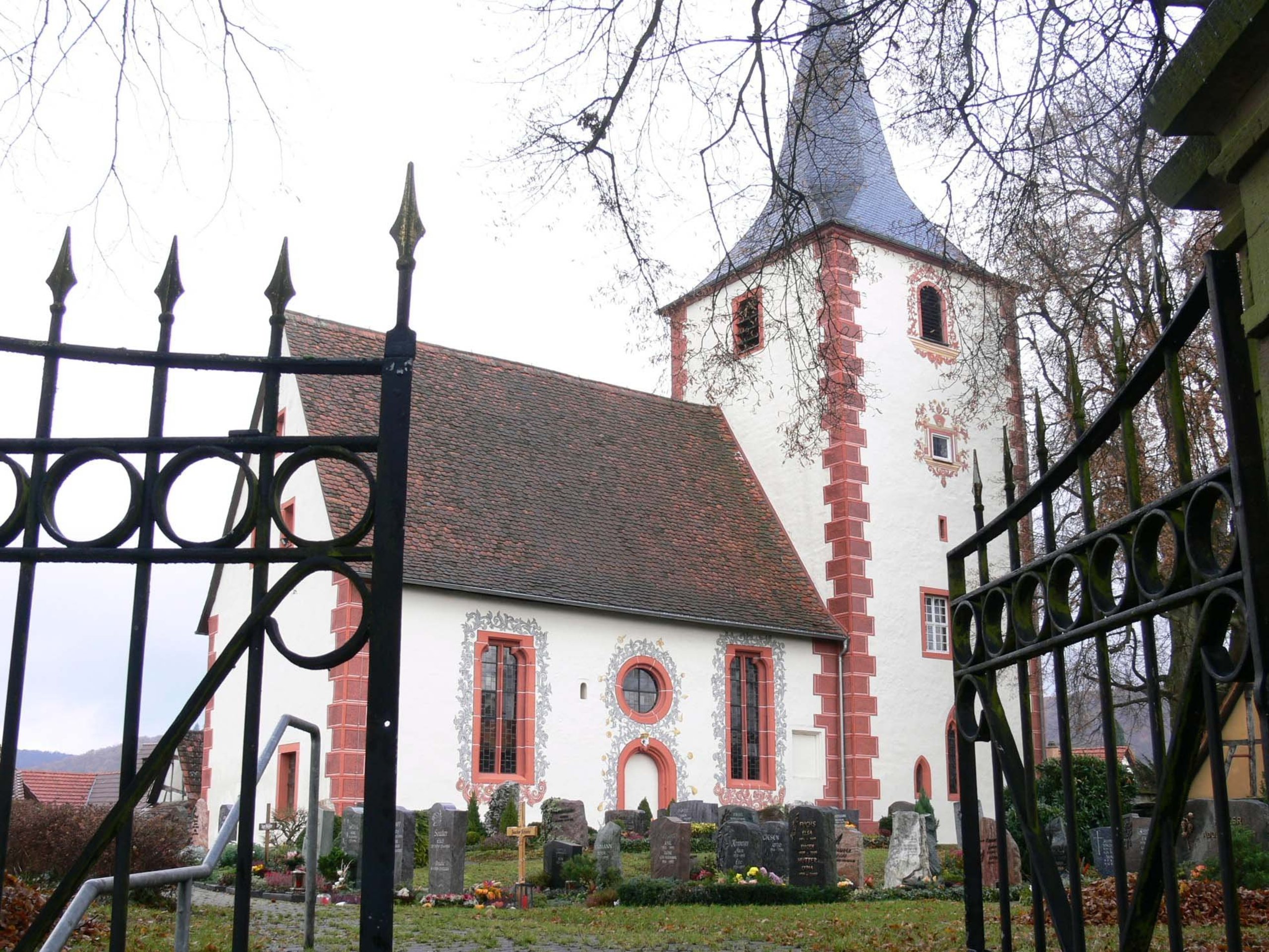 Kirche in Diefenbach Friedhof Diefenbach
